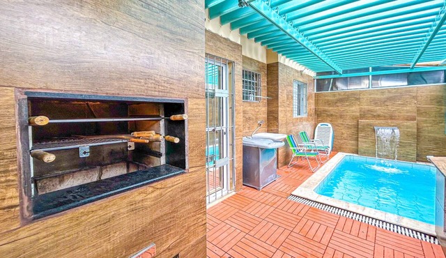 Kitnet com WiFi, piscina e churrasq em Itanhaém/SP