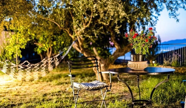 Kitries Summer Getaway - Eden Seaside Suite