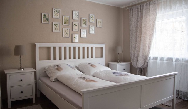 Kitzingen, quiet location, up to 6 people, single storey, wheelchair accessible, terrace.