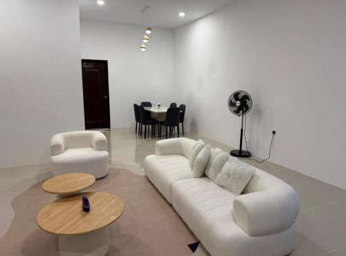 KJ Homestay Tmn Kozai
