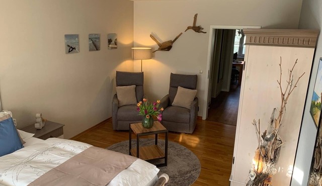 *Kleiner Seeigel* 5 star FEWO with charm - central & close to the Baltic Sea, balcony, WLAN