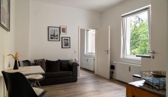 Kleines Glück by Interior Apartments - Bahnhofnähe, Herkules, UNESCO-Bergpark, Veranda & Parkplatz