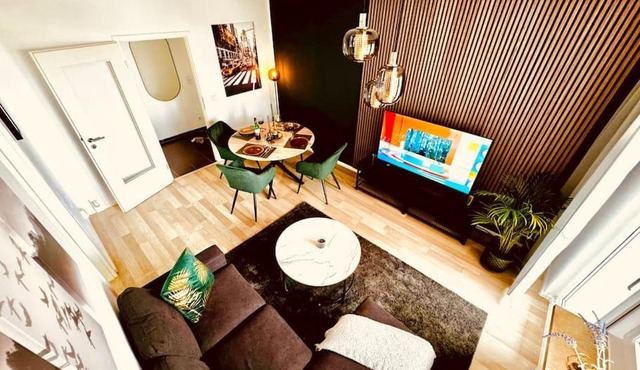 KMHosting Deluxe 2-Bedroom Apartment Balkon im Zentrum
