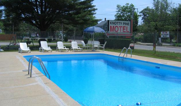 Knotty Pine Motel
