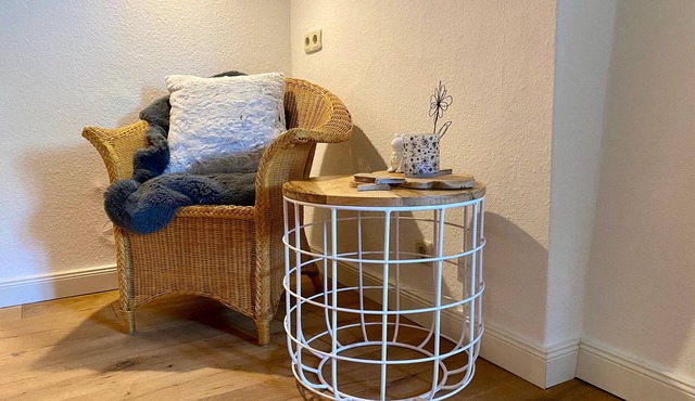 Knutzenswarft - Apartment "Bernstein" with Panoramic Countryside Views