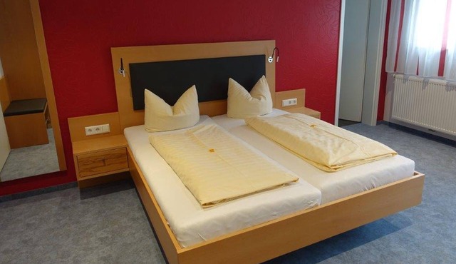 Komfortdoppelzimmer mit Balkon im Haupthaus