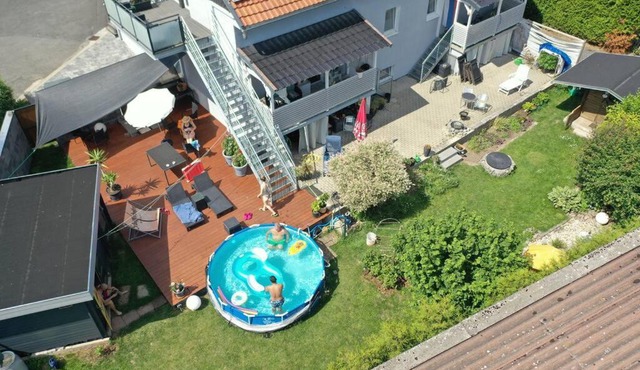 Kornhaus - schöne Ferienwohnung mit Pool, Kamin und Terrasse