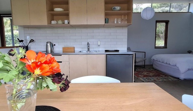 Kotare Studio Touch of Tuscany in Matakana