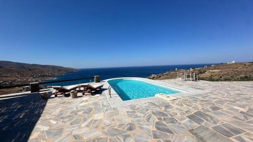 Koundouros 186 View