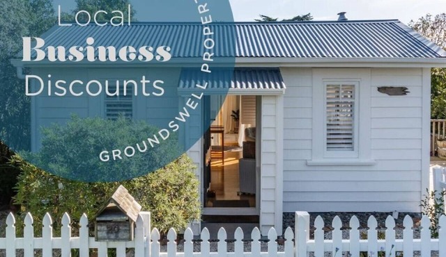 Kowhai Cottage & Studio Character Cottage