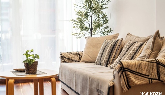 KozyGuru | Waterloo| Modern 2Level 2BR Apt Parking