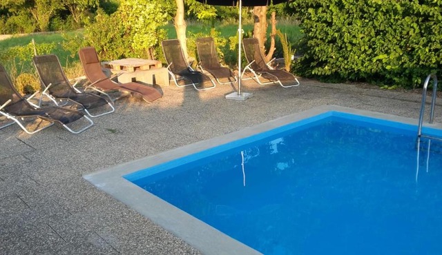 Kraft Hotel Pool & Klimaanlage AC