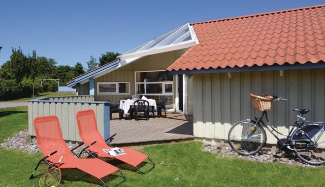 Kranich Ferienhäuser mit Innenpool