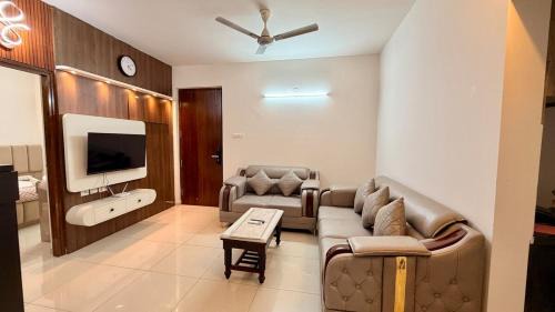 Krishna Cottage 3BR Apt By Amoret Homes