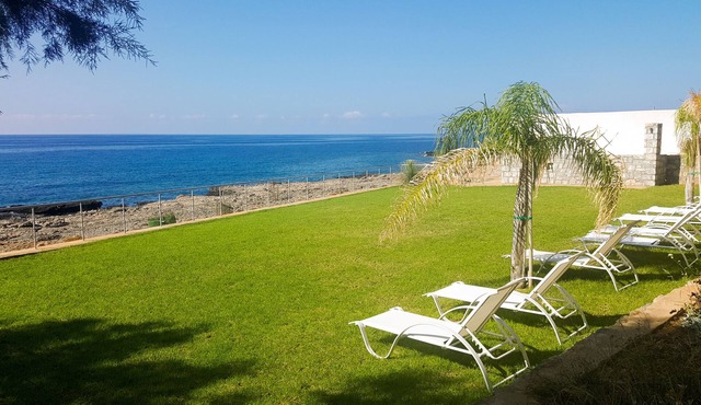 Kritamos Beach Apartments