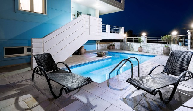 Kronos Villas