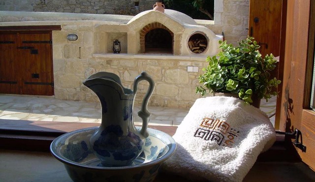 Ktima Charitini 2