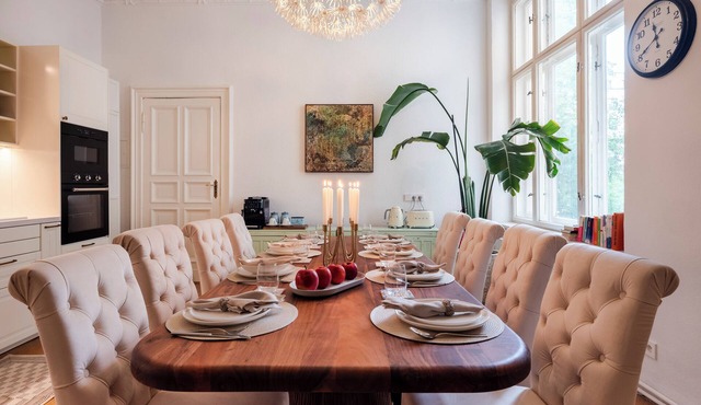 Ku'DAMM-Savignyplatz/Charming Old Home/5-10 ppl/Fam.Friendly/Wifi