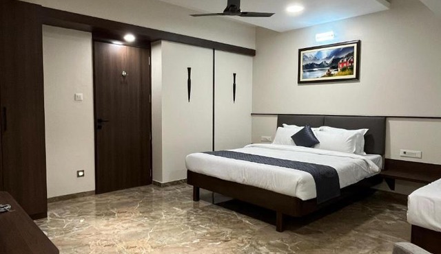 Kuber Suites