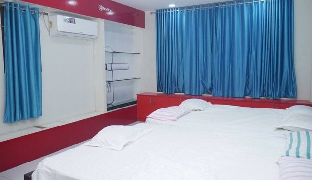 Kubera Service Apartments