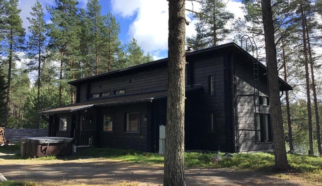 Kuhmit cottages
