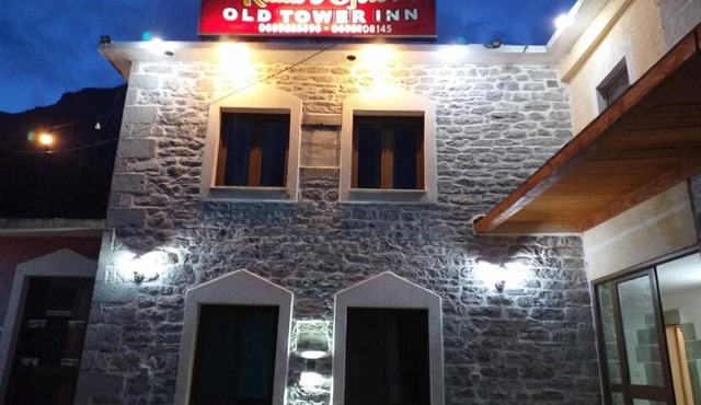 Kulla e Vjeter (Bar Restaurant, Guesthouse, Parking and Camping)