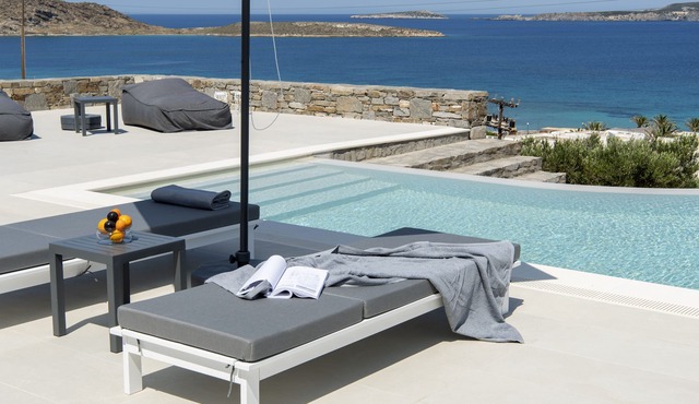 Kymo Luxury Suites Paros