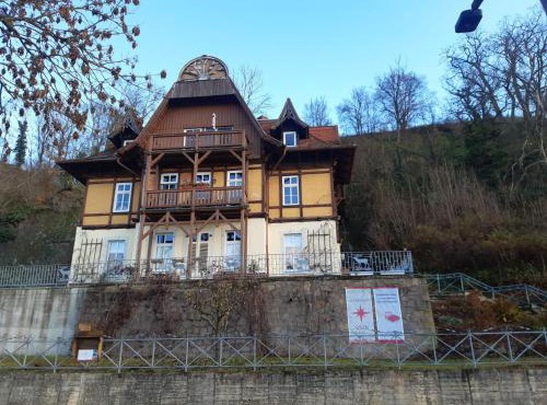 Löwenvilla