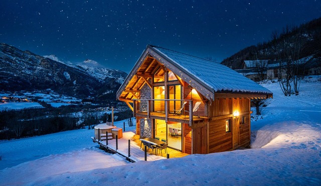 L'érable Chalet 2 Chambres Pierres et Bois Avec Bain Nordique