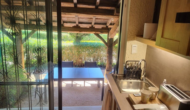 L'Auberge Sarrasine: The Charm of a Bresse Farmhouse with Garden & Pool