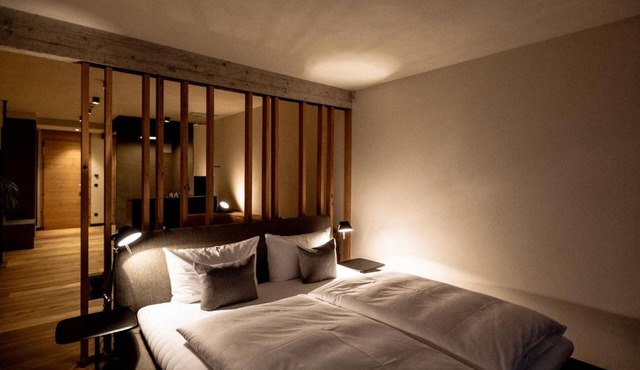 L design double room