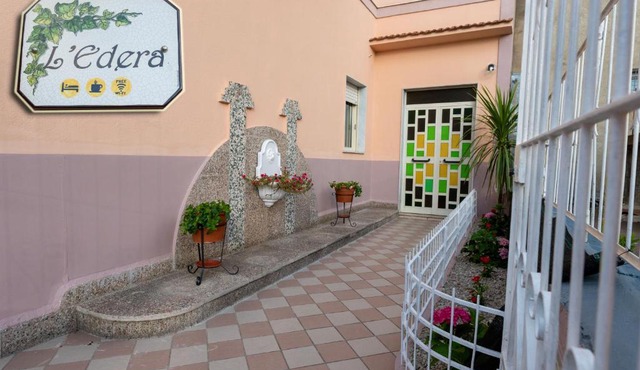 L' edera