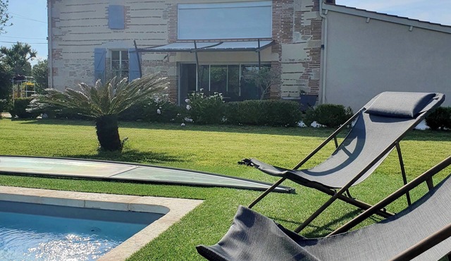L'OUSTAL D'ADELE 3-STAR FURNISHED APARTMENT - SWIMMING POOL NEAR MOISSAC AND CANAL DU MIDI