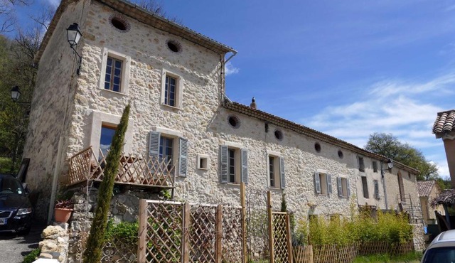 L'Unicorne Bed & Yoga haut var