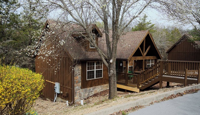 L076, 2Br, 2ba Fox Hollow Cabin