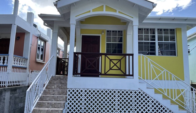 La Bijou, beachfront apartment with amazing views and sunsets