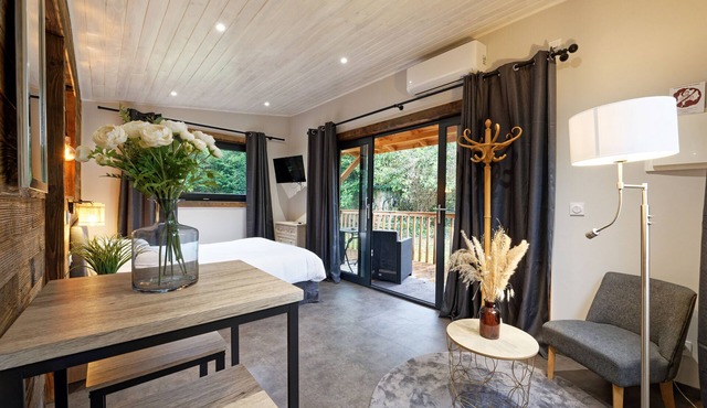 La Cabane, Autun