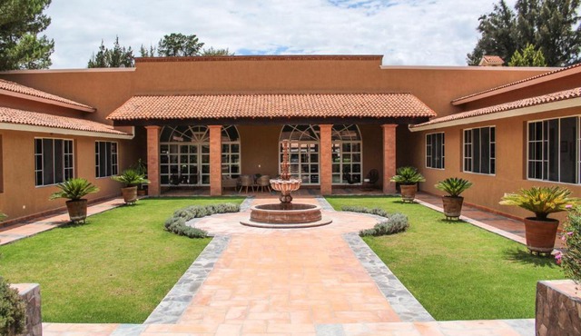 La Capilla Hotel