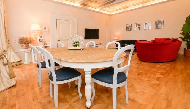 LA CASA DI MONIC