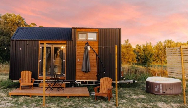 La Casa Errante 2 by Tiny Away