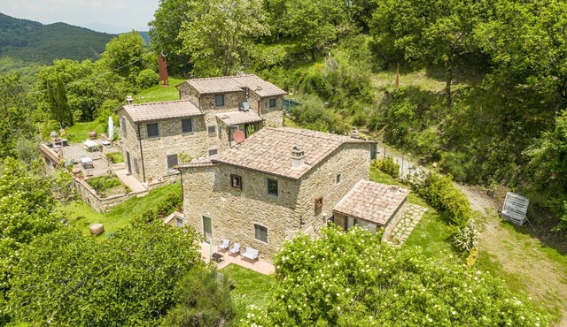 La Casa Nel Bosco D’arte - Passo del Sugame, Greve in Chianti
