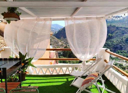 la casita del pueblo PET friendly granada