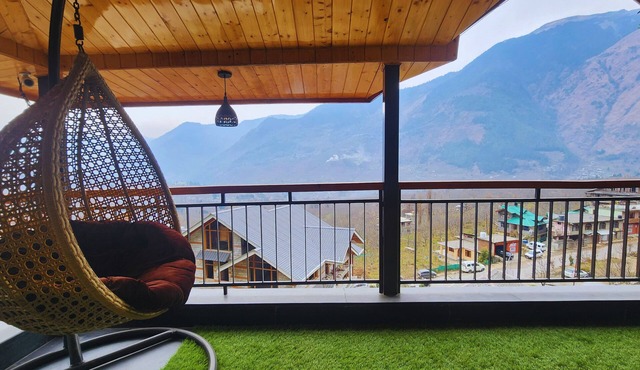 La Cedar Villa by Staycation