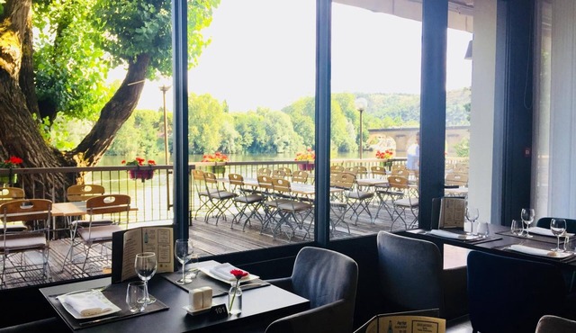 La Chartreuse Logis Hotel Restaurant