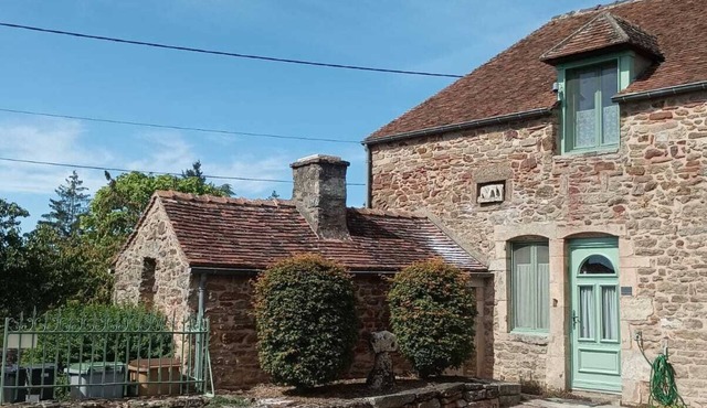 La Chouette d'Or Small, bucolic gîte for a peaceful stay