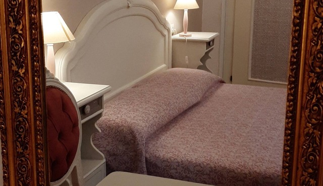 La Civetta, elegant one-bedroom apartment with garden, private parking 10min from the city