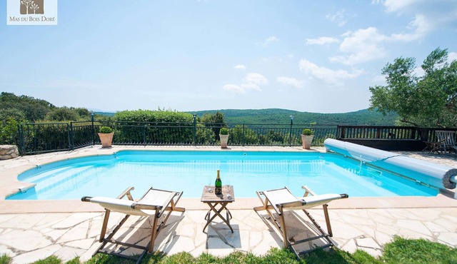 La Cour, Romantic Olive Farm House Apartment with beautiful interior design
