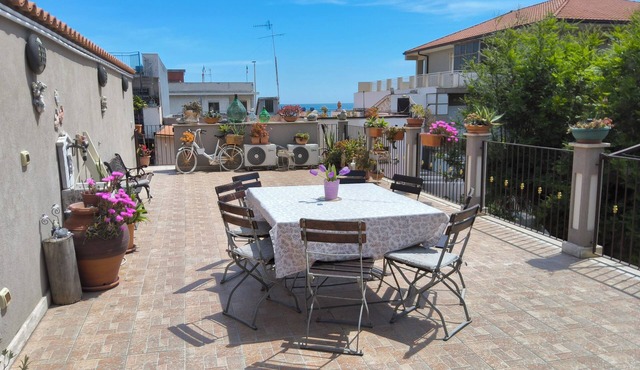 La Dimora di Max Bright apt. with Terrace