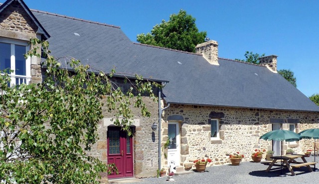 La Goupillère, with extensive grounds in a tranquil and secluded setting