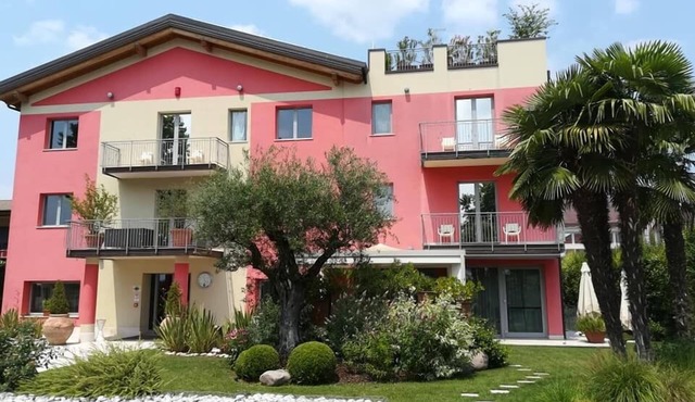 La Grotta Hotel
